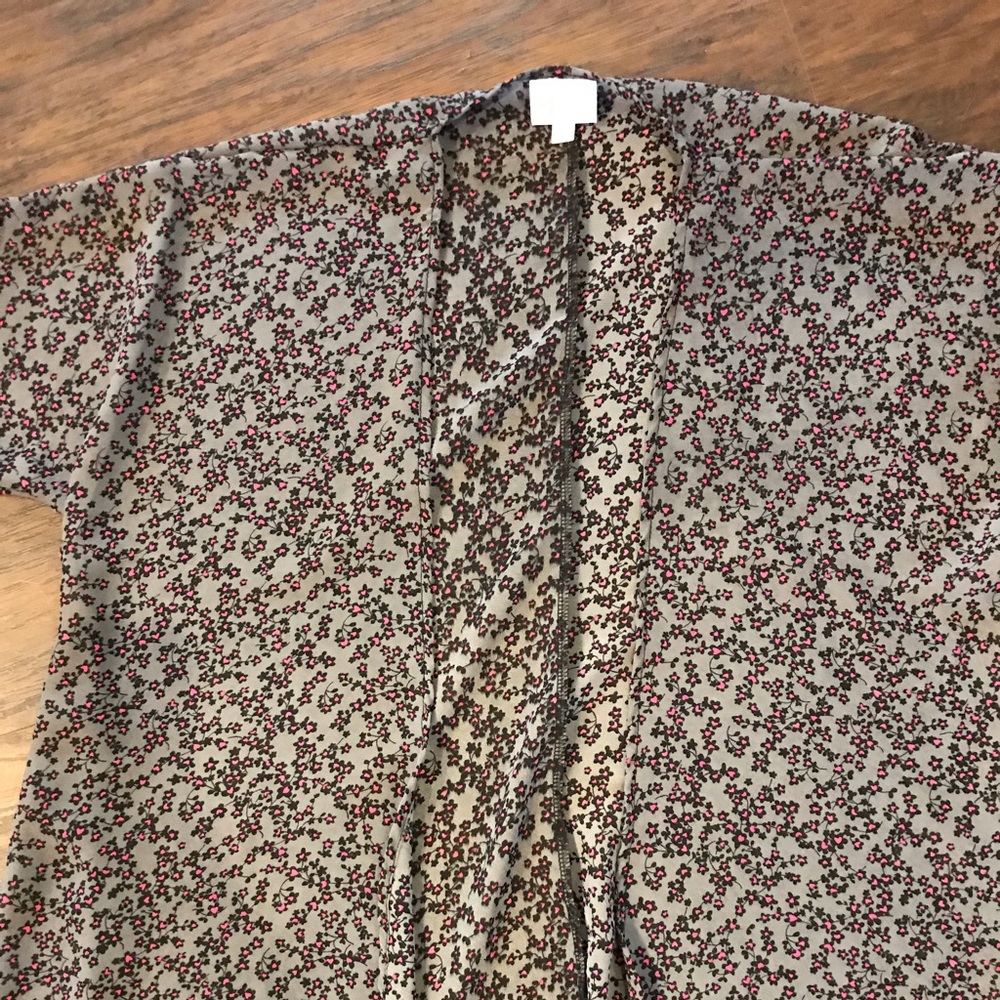 Lularoe Girls’ Bianca Kimono